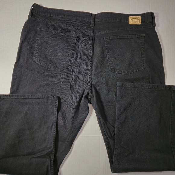 Signature By Levi's Womens Mid Rise Bootcut Jeans Black Stretch Dark Wash  24 - Picture 5 of 10